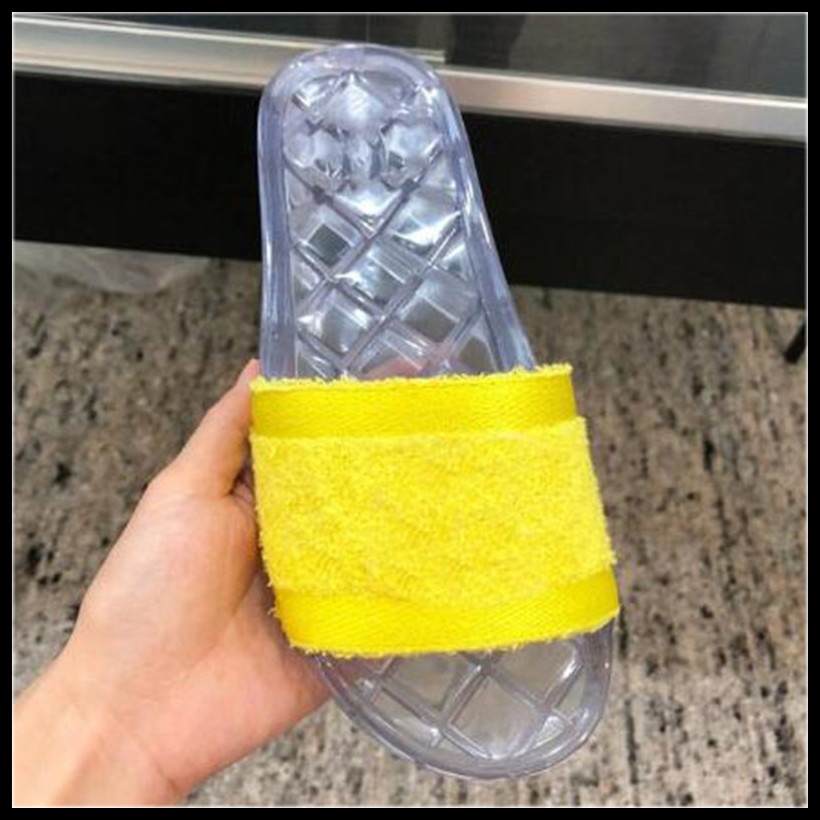 

2021 Designer Slide Slippers on Your Beach... Transparent Slipper Woman See Apartment... Chess Heel... Mule Women's Hl2i, The picture
