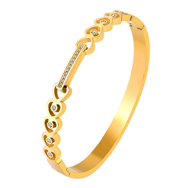 

Luxury Hollow Love Heart Stainless Steel Statement Bracelets For Women Men Fashion Charm Couple Wedding Ladies Bangle Jewelry