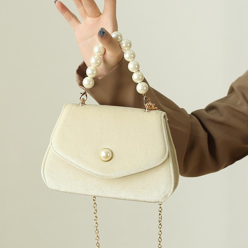 

Fashion Women Crossbody Bag Vintage Pearl Chain Female Small Square Shoulder Bags Simple Solid Color Ladies Clutch Purse Handbag, Beige