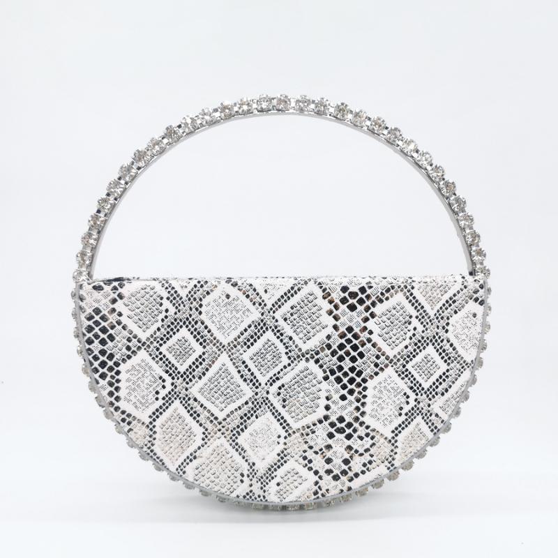 

One shoulder lady's bag 2021 new European and American diamond inlaid round snake skin lady's handbag, Beige