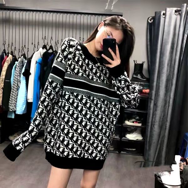 

Autumn winter new style covered with letter-jacquard knitted sweaters fashionable loose, and high-end fabrics are comfortable an, 01