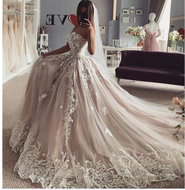 

2021 Vintage Wedding Dresses Champagne Blush Sweetheart Sleeveless Tulle Lace Applique Wedding Bridal Gowns Lace Up Back vestido de noiva, Same as image