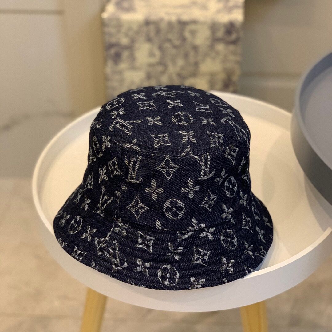 

Luxury men designer bucket hat blue letter winter women hats 2020 cowboy designer hats for traveling casual fashion luxury men Bucket Hat, Blue;gray