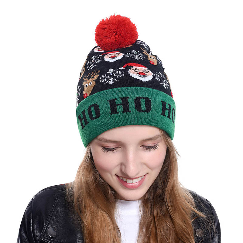

Novelty LED Christmas Knitted Hat Fashion Xmas Light-up Beanies Hats Outdoor Light Pompon Ball Ski Cap W91219