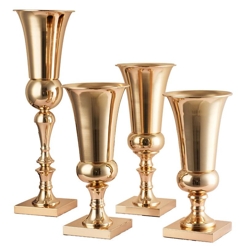 

Large Luxury Metal Gold/Silver Flowers Vases Table Centerpiece Tabletop Road Lead Type Flower Holder for Home Wedding Decoration