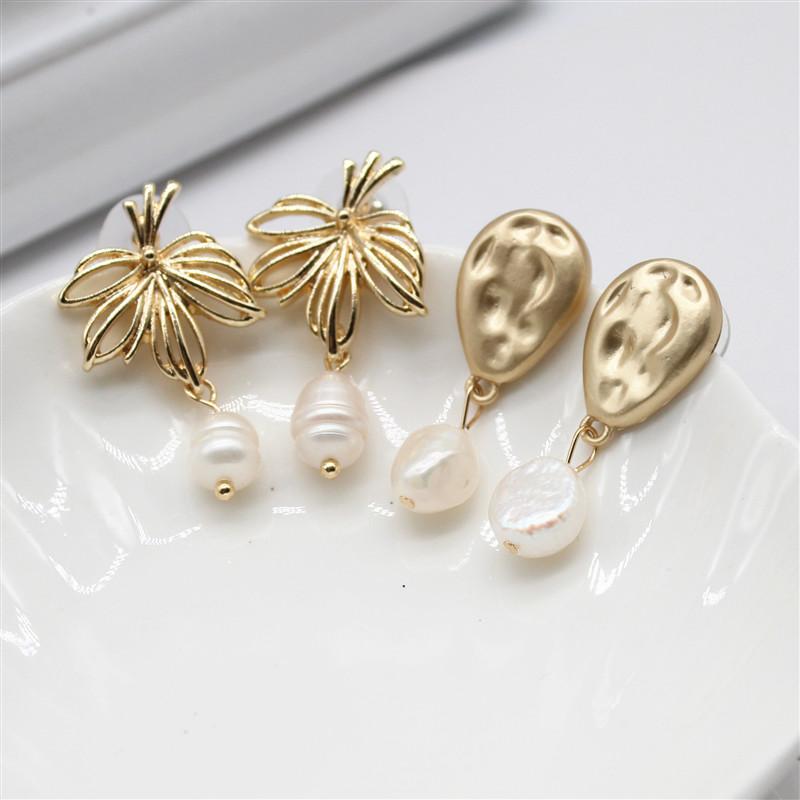 

2020 Korean fashion jewelry design gold metal earrings natural freshwater pearl Statement earrings for Girls gift for women, Silver
