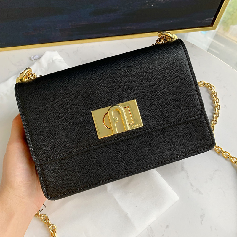 

Genuine leather luxury bags Women's exclusive diagonal design lock 2020 new chain on aleta bag CZOT, Black