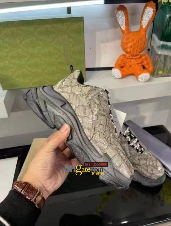 

Designer Luxury Women's Men's Shoes Hack project Triple Sneakers Multicolor Casual Shoes, Extra shipping fee