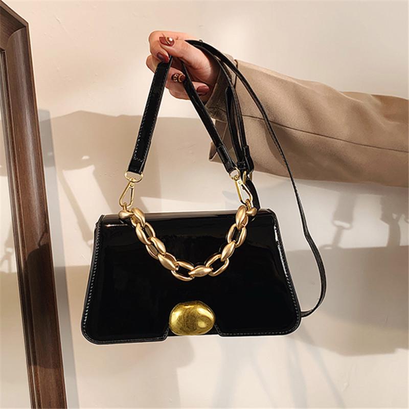 

Retro Paint Leather Women Small Shoulder Bag Pure Color Clamshell Designer Chain Handbags Female Trendy Shopping Crossbody Bags, Black