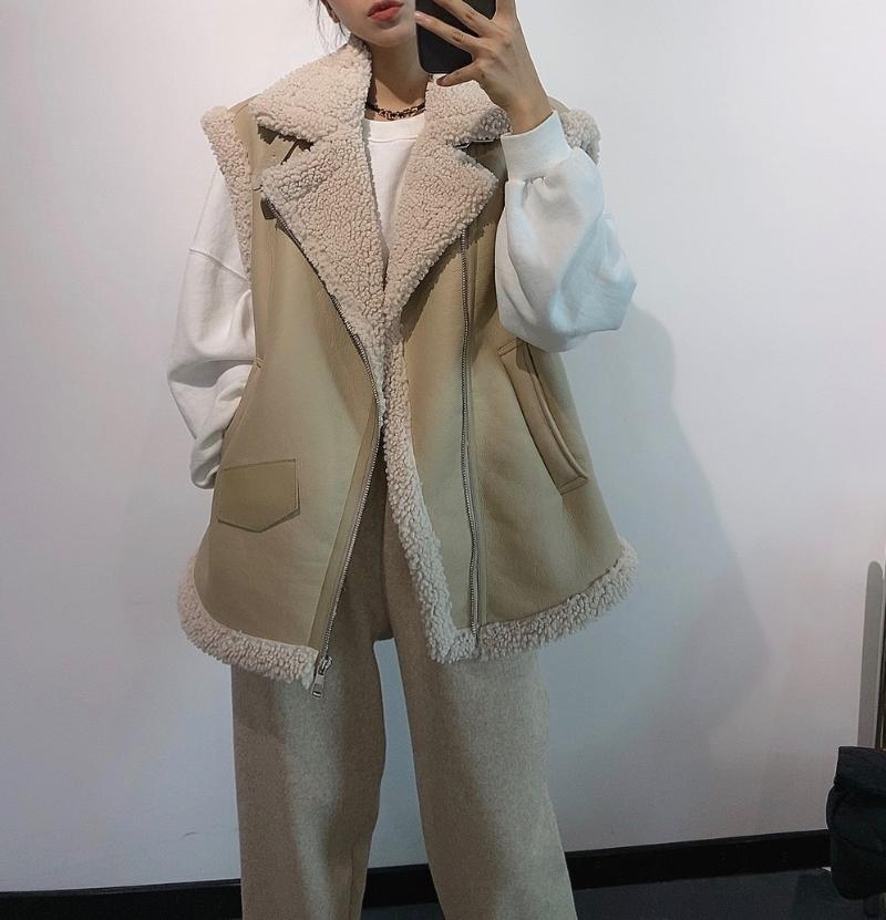 

Fur all-in-one lamb fur Coat Vest Women 2020 Winter loose Stand Collar Stitching leather Motorcycle Clothing Fashion Trend, Army green