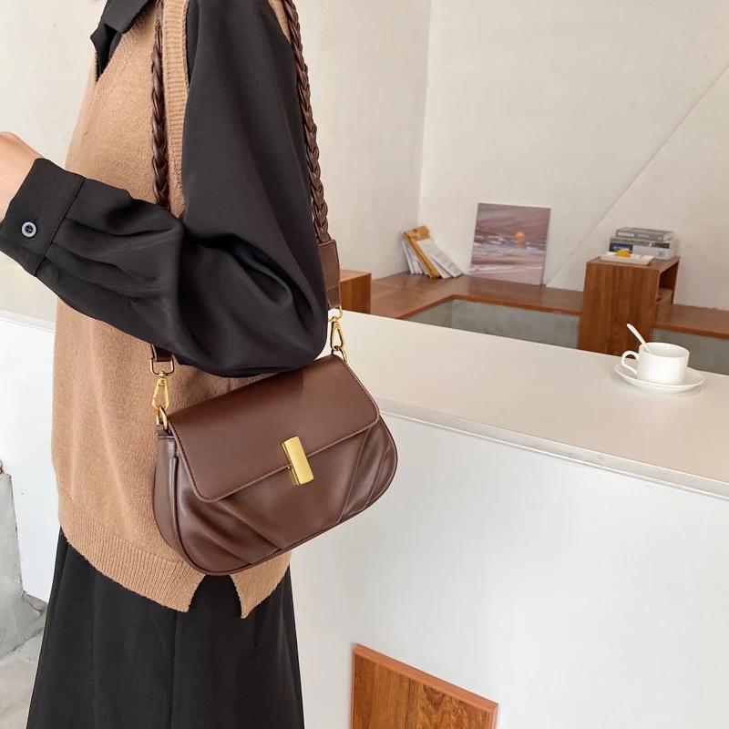 

Vintage Style Small PU Leather Crossbody Bags for Women 2021 Shoulder Bag Handbags Trending Luxury Cross Body Hand Bag, Black