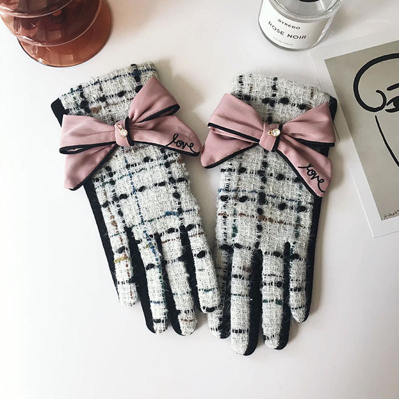 

2020 winter gloves women's small fragrance style woolen letter bow gloves thick warm touch screen finger women1