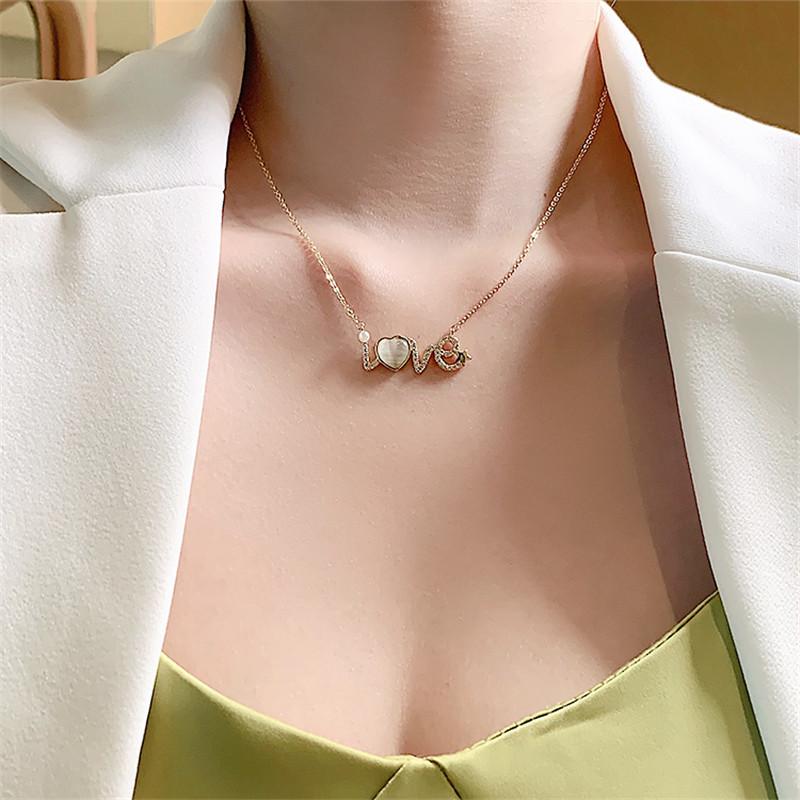 

Chokers Titanium Steel Chain Love Letter Necklaces For Women Korean Alphanumeric Pendant Necklace Temperament Fashion Jewelry 071