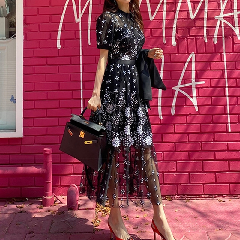 

New Runway Summer Self Portrait Women Short Sleeve Embroidery Floral Mesh Long Vintage Ruffles Party Dress Y200805, Photo color