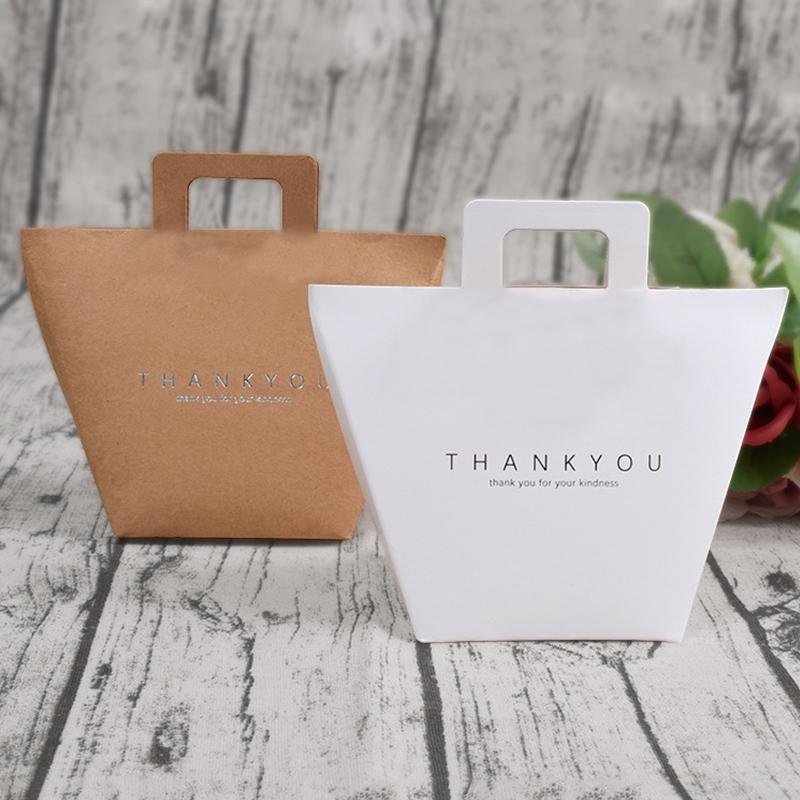 

1pcs White Kraft Paper Bag "THANK YOU" Candy Box French Wedding Favors Gift Box Package Birthday Party Favors Bags With Handles