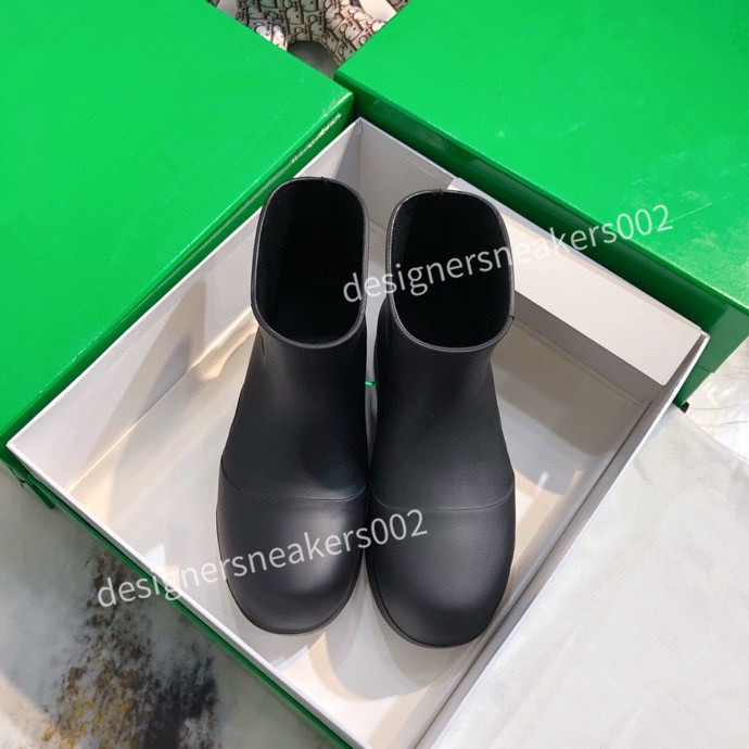 

top new Woman Summer Sandals Rivets Big Bowknot Flip Flops Beach Sandalias Flat Jelly Designer Sandals yx201210, 01