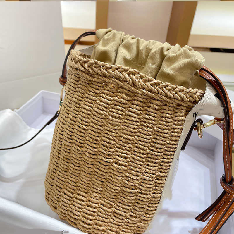 

CLASSIC FLOWER Straw Woven Bucket Bag Women Crochet Crossbody Drawstring Handbag Large Capacity Mobile Phone Purse Adjustable shoulder strap, Brown