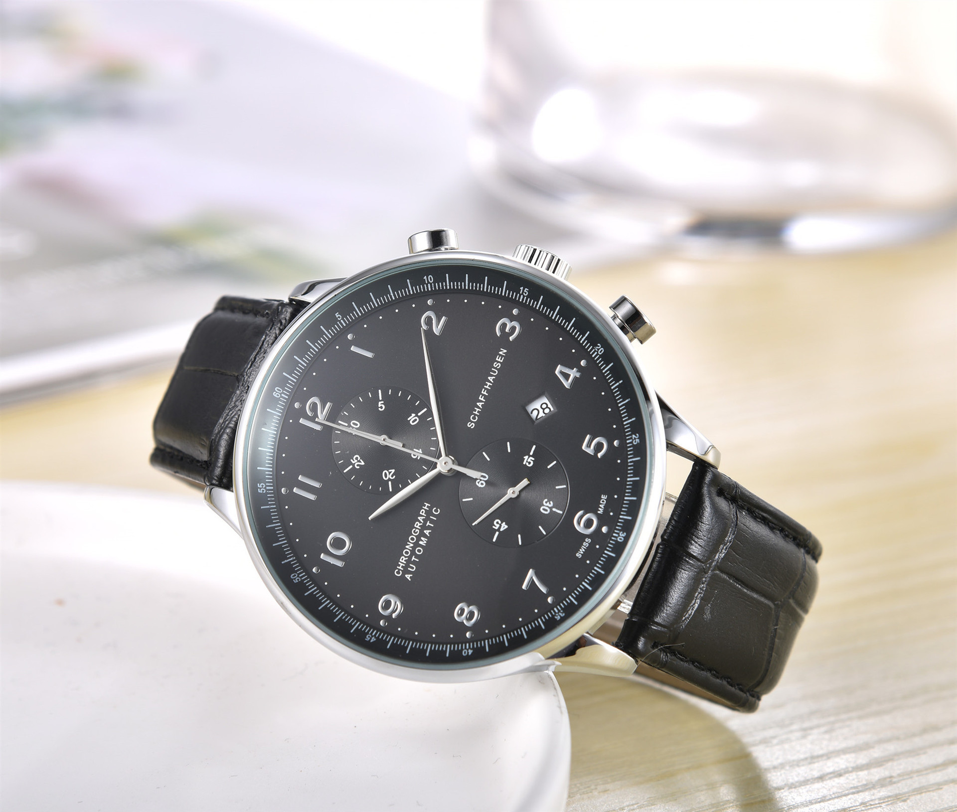 

New spot quick selling watch manufacturers direct sales, Slivery;brown