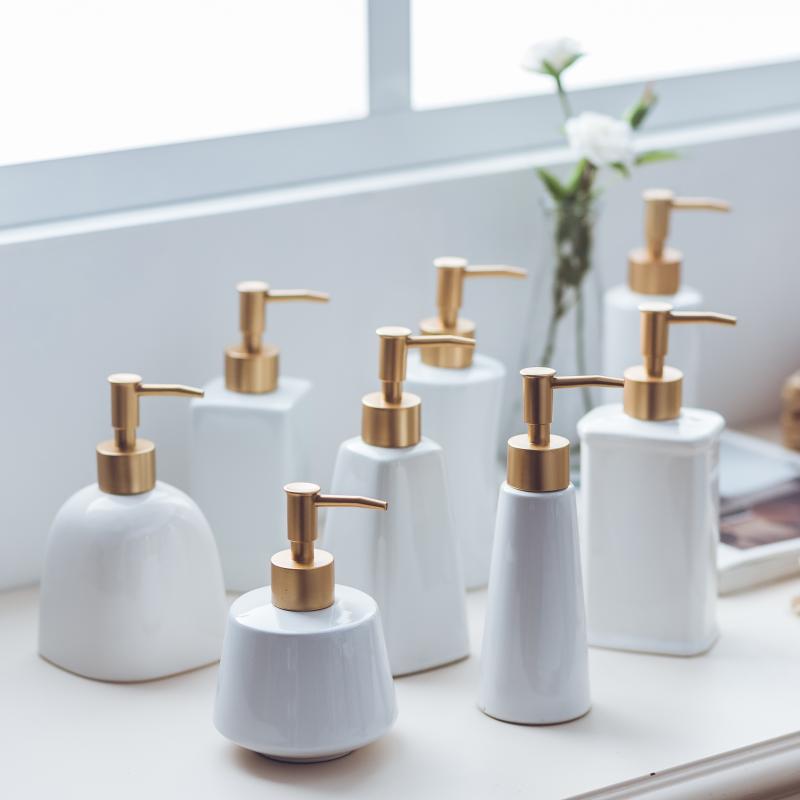 

Simple Ceramic Hotel Clubhouse Home Washing Liquid Shampoo Bottle bathroom storage