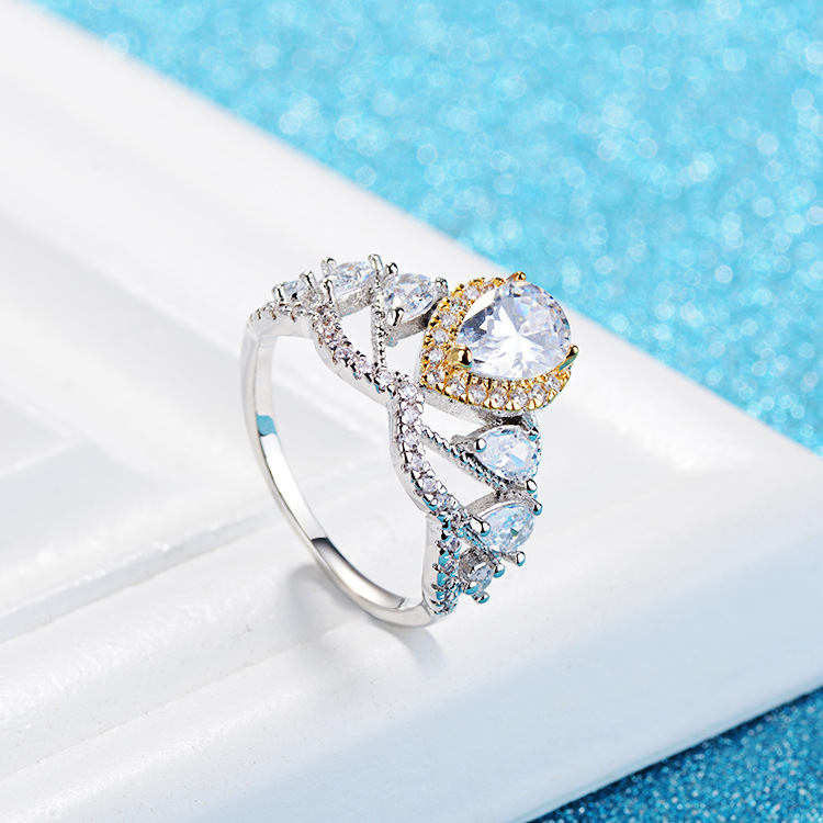 

2021 Luxury and generous pear-shaped crown ladies fashion color-plated wedding ring, hot pair ring fashion trend