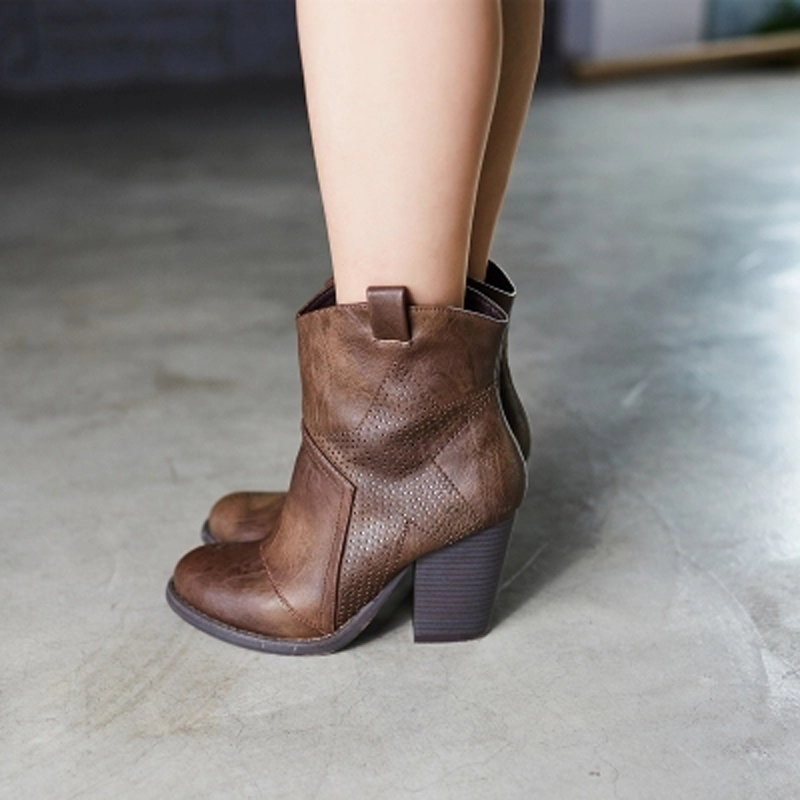 

British Younger Drill Hole Star Retro Tornozelo Women Robust Leathers Ladies Winter Fuzzy Boots Martin Isva, Inside cloth