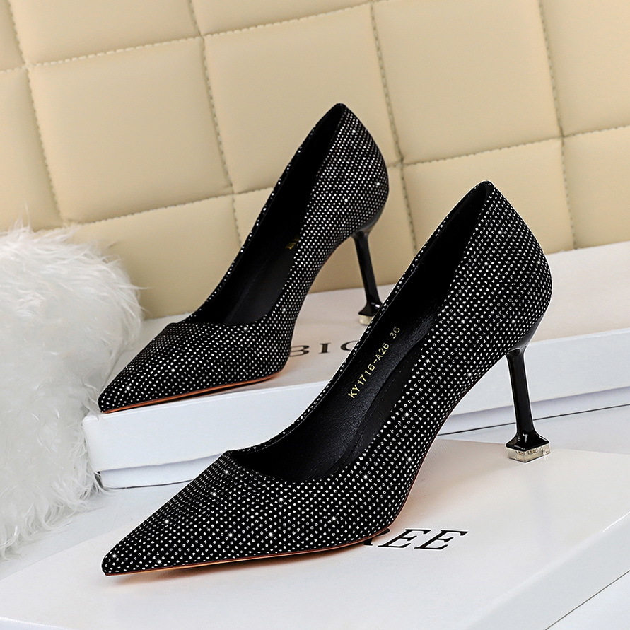 

2020 female 7.5/9.5cm high heels pointed to the sexy woman bling black women's shoes high-heel bombs plus size 43 8QCT, Black seven.