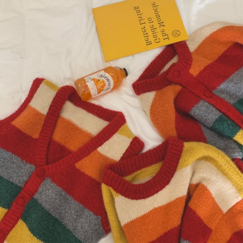 

MONMOIRA French Rainbow Stripes Women Autumn Sweaters Vintage Colorful Knitted Pullovers Female Waistcoat Cardigans cws0406-5