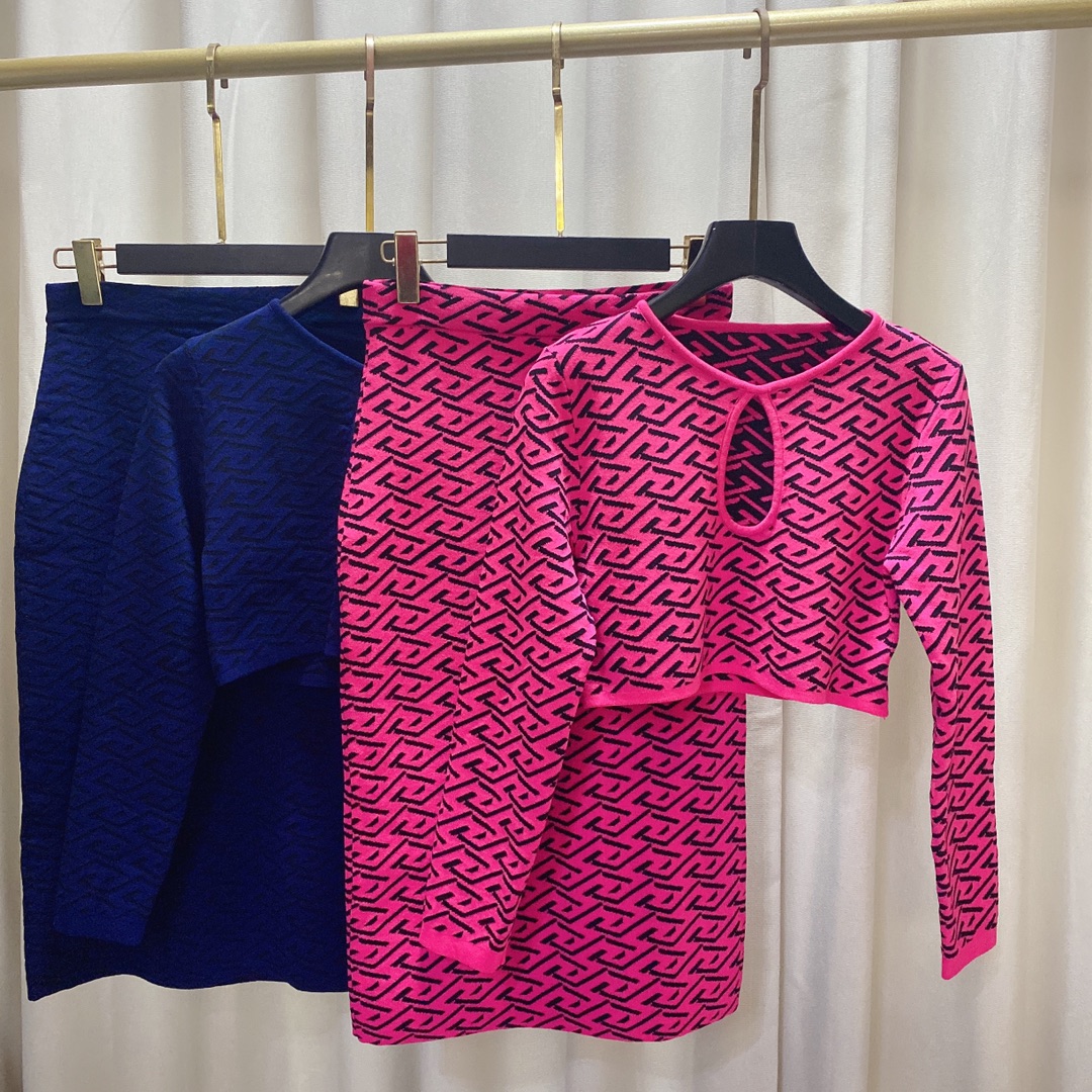 

2022 Women Two Piece Dress Fashion Spring Long Sleeve Suit Womens Casual Printing Dresses Lady Socialite Skirts Design Set Short Top + Skirt, Price different