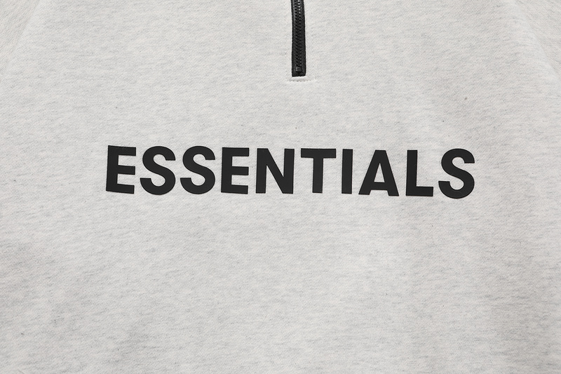 Как переводится essential. Fog essentials тапочки. essentials одежда чей бренд.