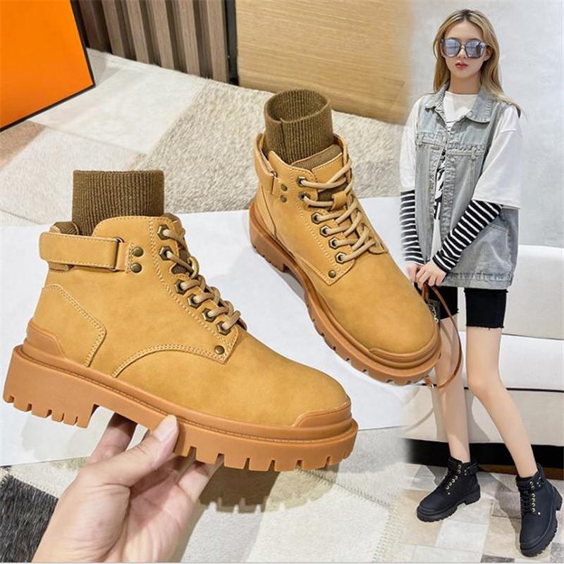 

boots women autumn and winter 2021 new women's boots Plush women's shoes socks mouth children cotton leather, Black
