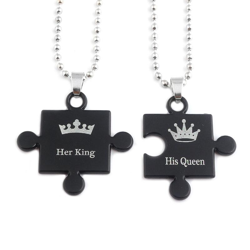 

1 pair Fashion Couple K & Q Couple Necklaces with Crown Stainless Steel Tag Pendant Necklace Best Jewelry Gift