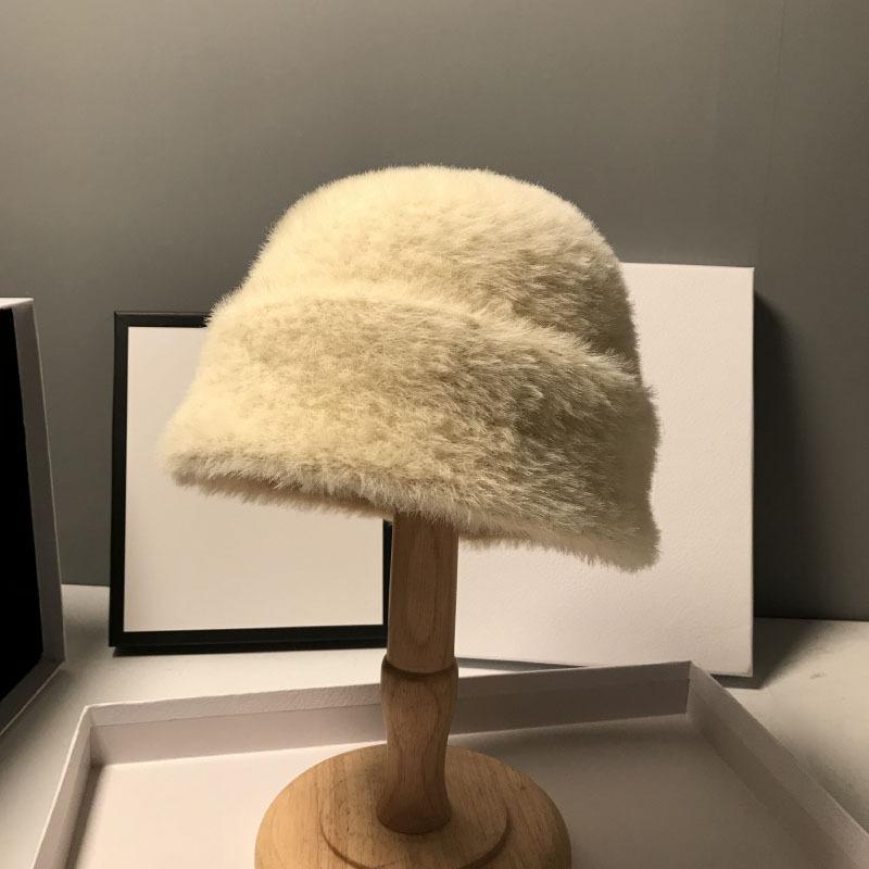 

2020 New Winter Woman Imitation Mink Berets Autumn And Winter Keep Warm Cute Landlord Hat Painter Hat Solid Painter, White