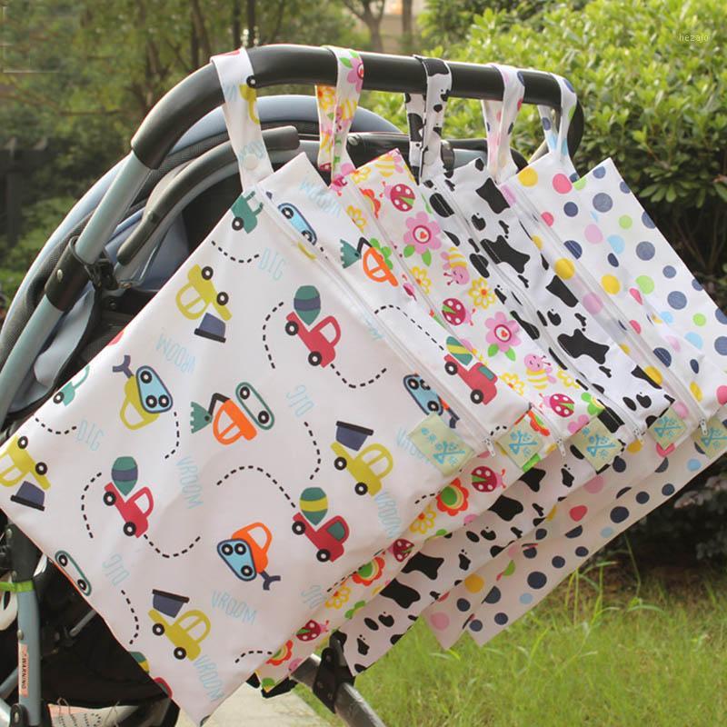 

Reusable Stroller Accessories Baby Diaper Bag Baby Care 30*40cm Small Wet Bags Waterproof Mommy Storage Cute Cartoon1
