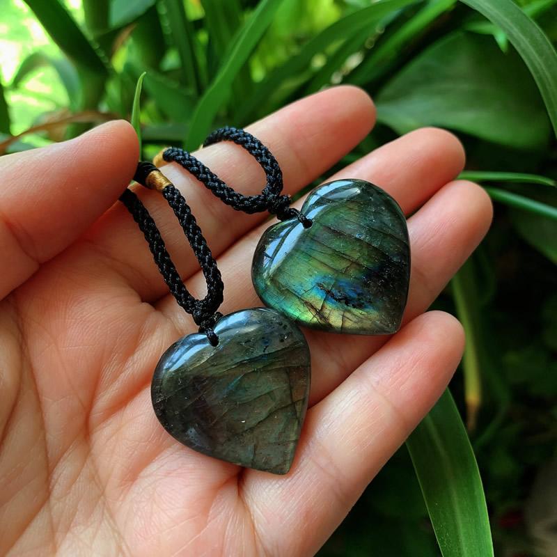 

Retro Heart Stone Labradorite Pendant Necklace Healing Energy Crystal Natural Grey Moonstone Mineral Quartz Necklace Women Lover