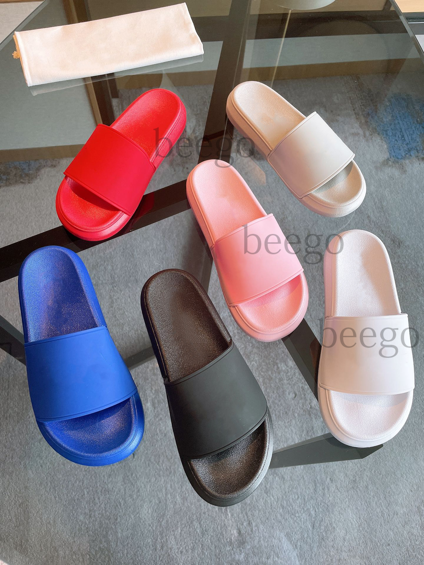 

2022 Luxury Sandals slippers shoes women men for Designer platform oversized sneaker pool sliders Sandal Rubber Mens Womens Beach Scuffs, Need box