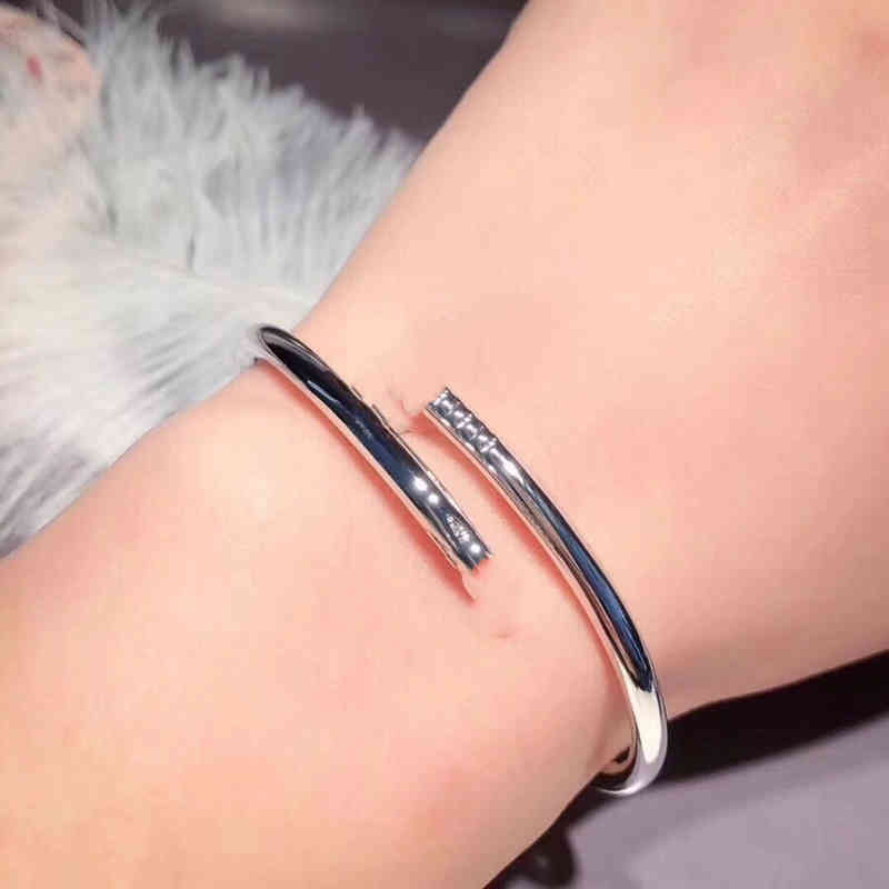 

Juste a Clou Nail Bracelet Luxury Jewelry Set Auger Lovers Men and Women 16 19 Cm Gold Rose Sier {category} CVZD