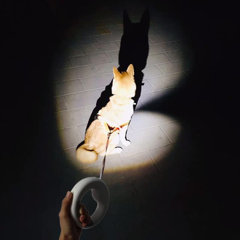 

Free Retractable Dog Leash Outdoor Walking Running One Handed Anti Slip Handle With LED Light Portable Ring Style Travel