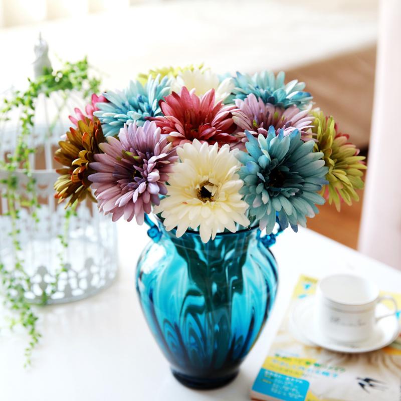 

2021 Popular!! 10pcs/lot Silk Flower Chrysanthemum Artificial Flower Decoration Silk Gerbera Free Shipping, Beige