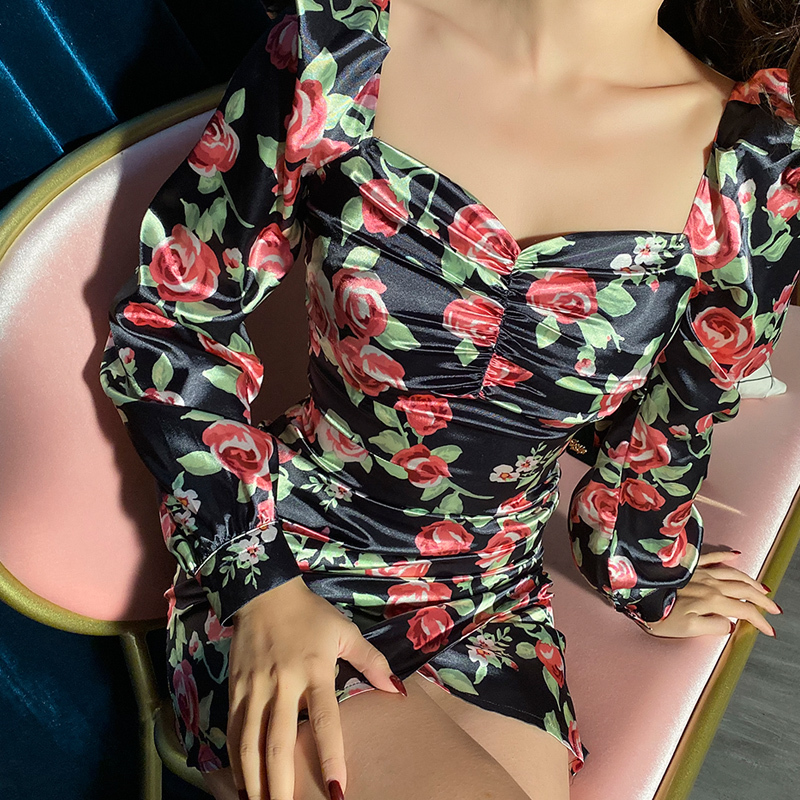 

2021 New Elegant Vintage Beauty Satin Flower Thin Sexy Gowns Strapped Hip Mini Irregularly Long Sleeves Dressed As Women's Party C5EQ, Clear