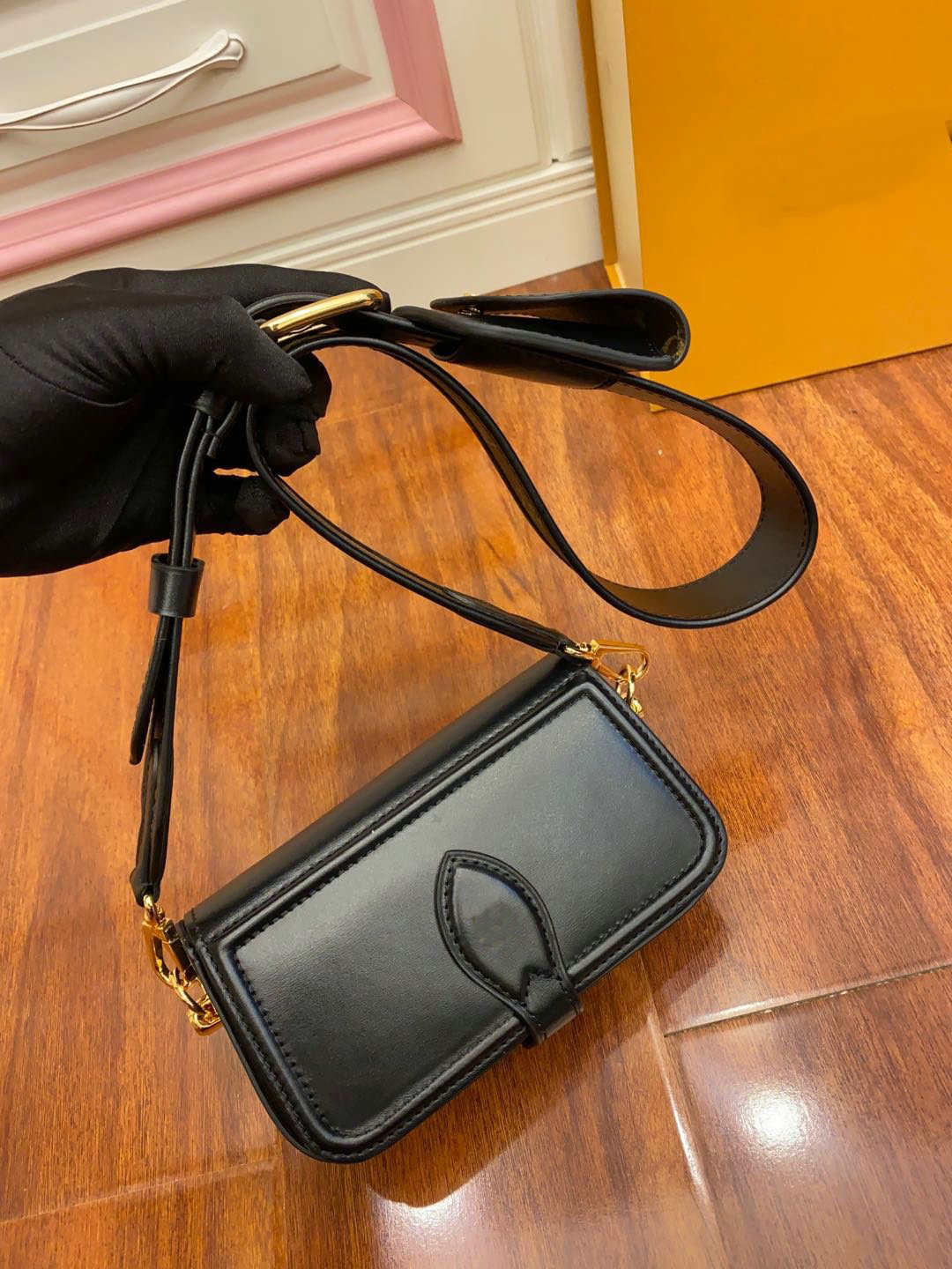 

Officier Fashion Shoulder Bags M69841 patterned belt bag fannypack old flower leather man women 2pcs set purses, Others