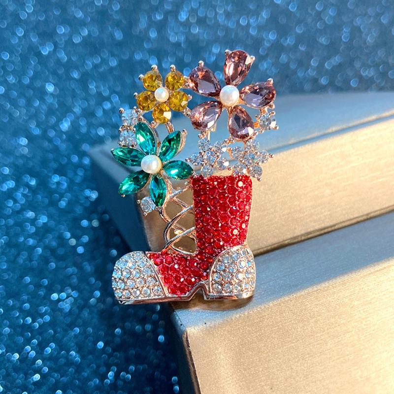 

brooch with rhinestones christmas goods women's brooches badges on a pin for pastry chef doom the last of us fashionable clothes