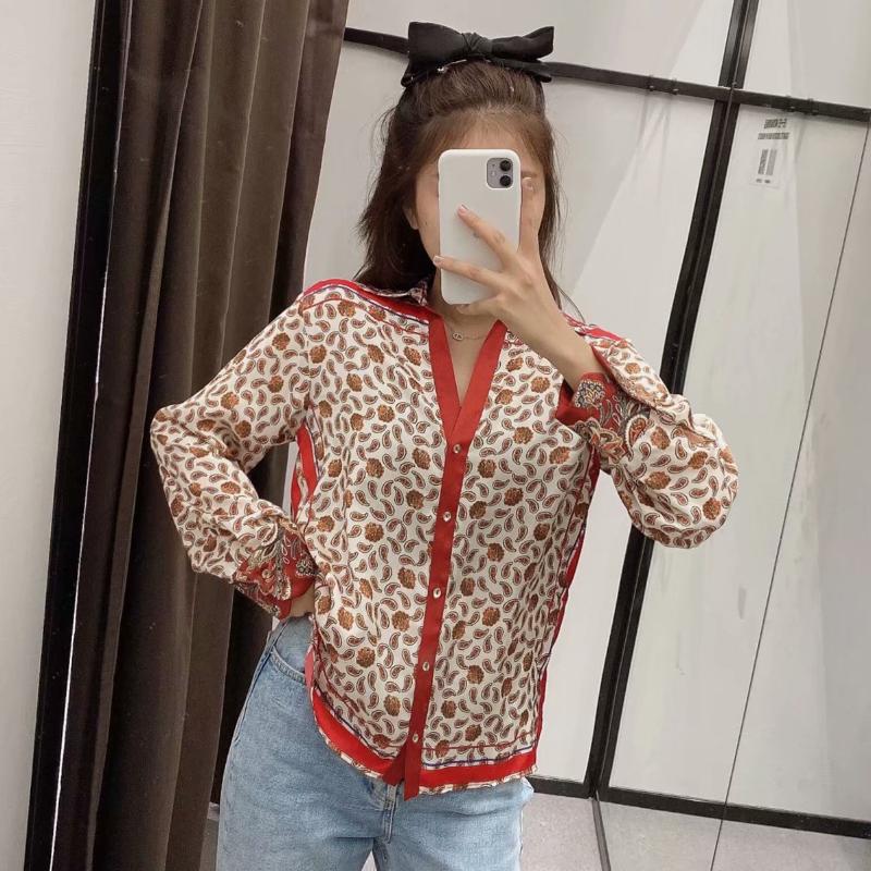 

2021 New Turn Down Collar Full Printed Silk Satin Textured Shirts Casual Women Blouse, Photo color