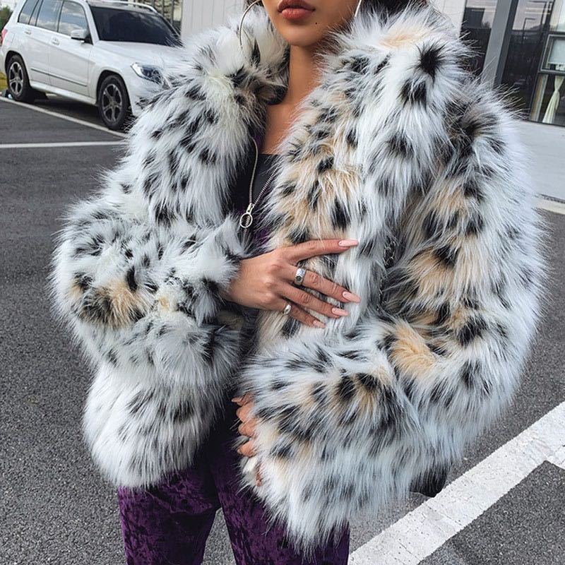

Winter 2020 new standard lynx imitation fox female grass leopard skin jacket, White