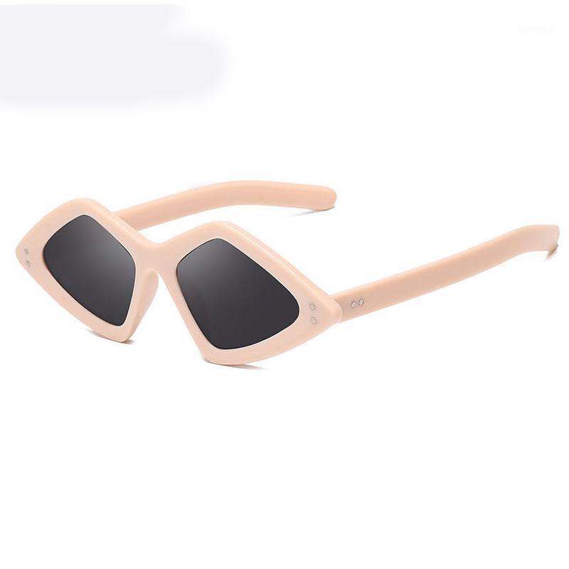 

2020 Small Vintage Women Sungalsses Fashion Retro Plastic Material Lenses Mirror Leg Design UV400 Eyewear1