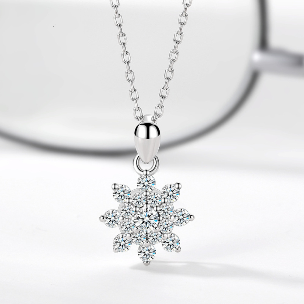

Luxurys Designers Fashion Dz094 summer new zircon inlaid women's sunflower pendant imitation mosang stone necklace accessories