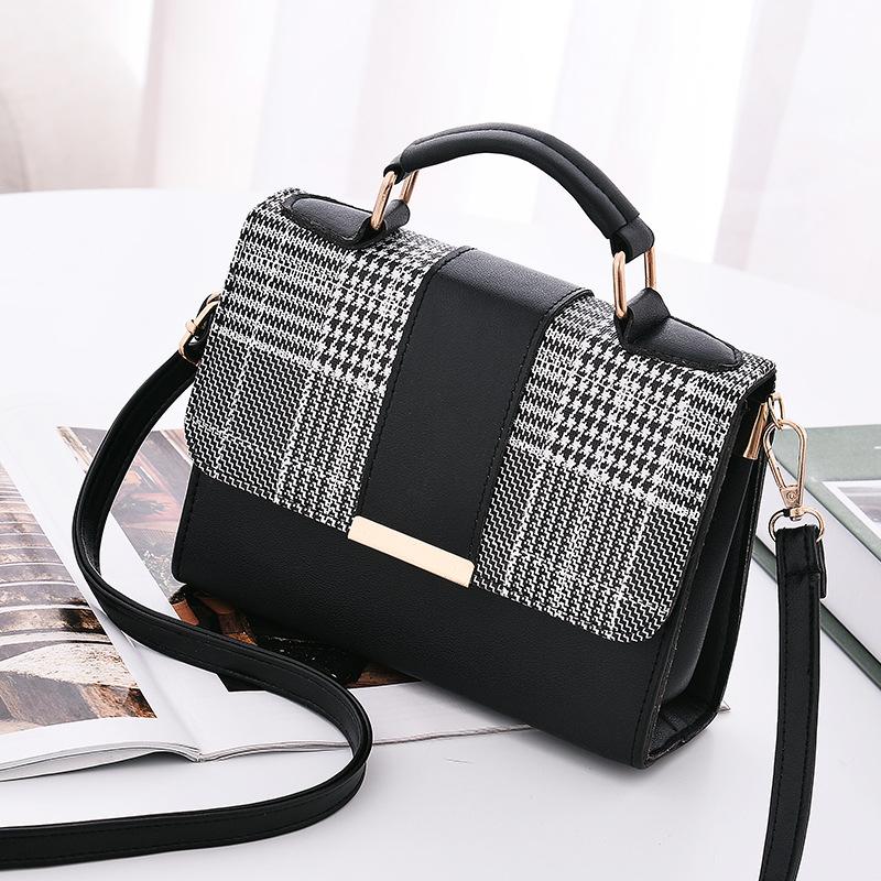 

2020 New Tide Women 's Bags Messenger Bag Shoulder Bags Fashion Handbags Korean Version of Joker Shoulder & Crossbody, Black