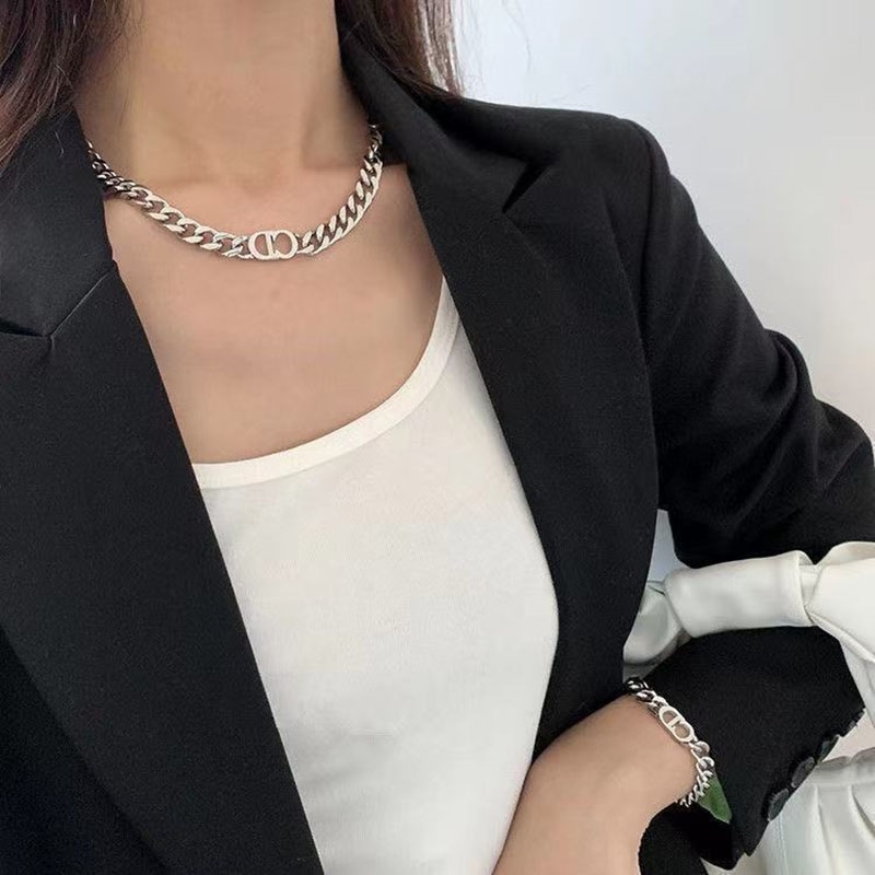 

Fashion Beautiful Cuban Gold Thick Chain CD Letter Ladies Short Hip Hop Personality Charm Exquisite Necklace Jewelry, Silver