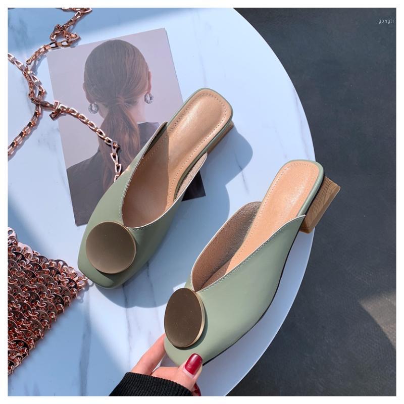 

2020 Brand Designer Women Slippers Slip On Mules Flat Heel Casual Shoes British Buckle Slides Wooden Block Heels Summer Footwear1, Beige