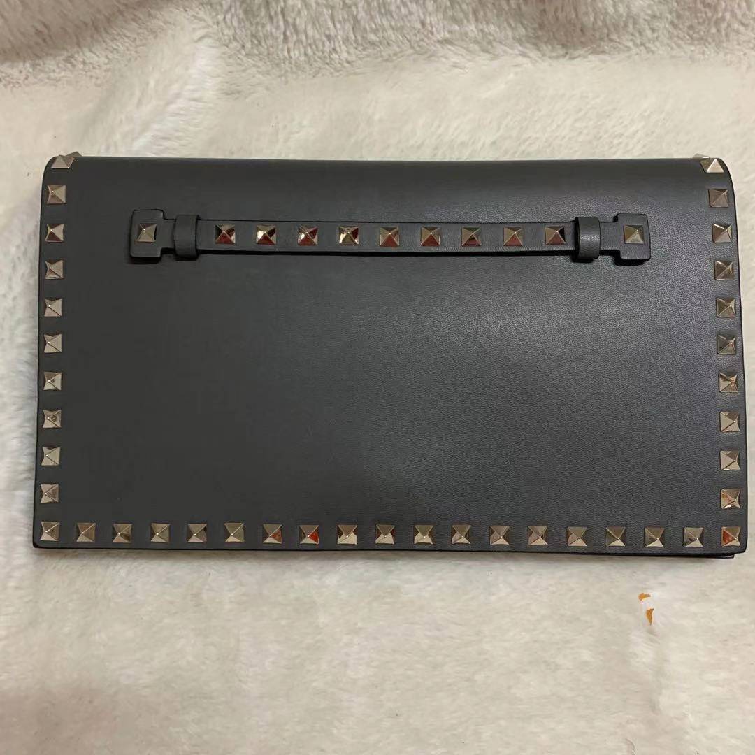 

luxurys designers crossbody bags Gold Rivet Chains Bags clutch bag Socialite Envelope bag red black nude brown silver colors, Dust bag