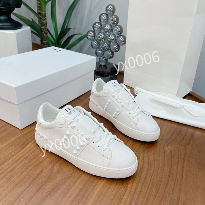 

2022 Modern Graffiti Calfskin Nappa Daymaster Sneakers Shoes Lightweight Runner Sports Super-flex Rubber Soles Outdoor Trainers Party Wedding yh211108, Choose the color
